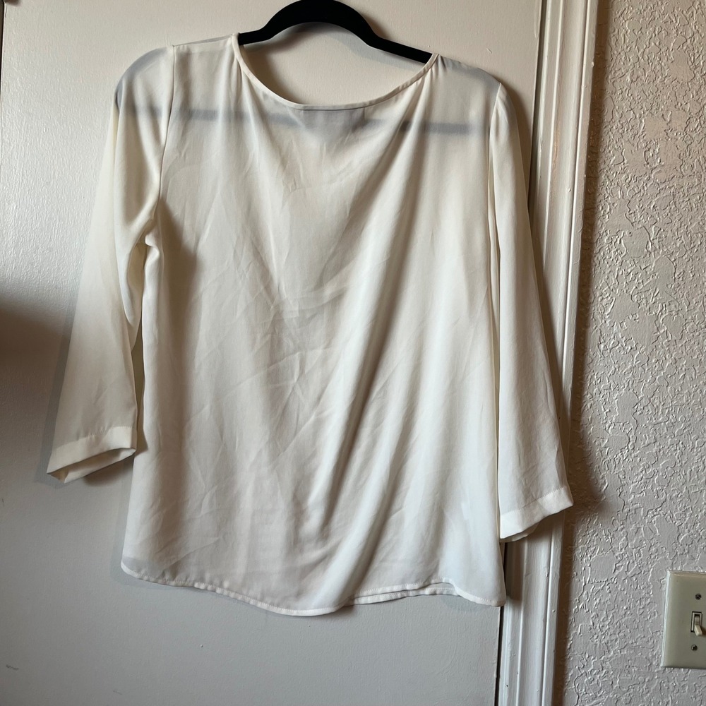 Ann Taylor LOFT Ivory White Pleated Front 3/4 Sleeve Blouse Small - Picture 4 of 4